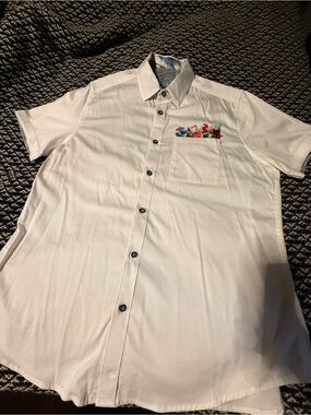 Men's White Short-Sleeve Button-Up Shirt with Colorful Pocket Accent